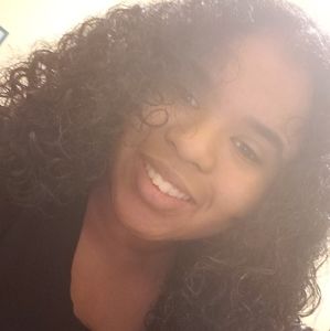 Meet your Posher, Selena